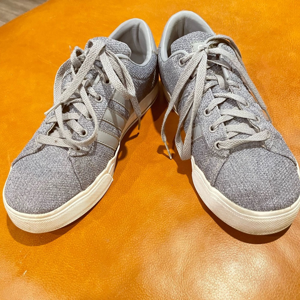 Adidas Men's Neo Daily Low Casual Sneakers, Gray lace up comfort. Gently used.